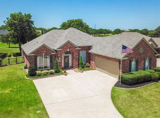 2063 Fair Oaks Cir, Corinth, TX 76210