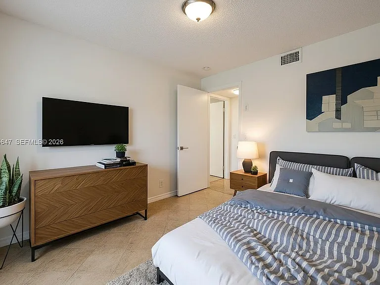 10001 W Atlantic Blvd #218 — Photo 15