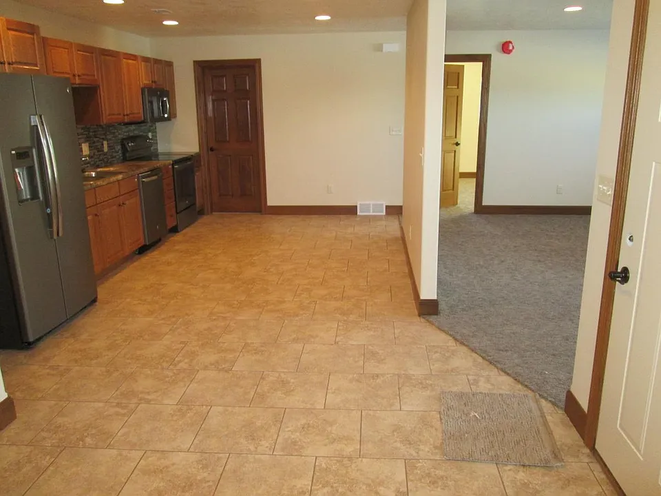 800 N Solar Dr
