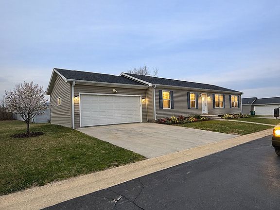 2nd image of N114W21022 Briarwood Ln