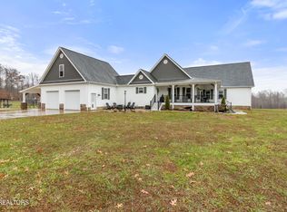 203 Redtail Hollow Rd, Wartburg, TN 37887