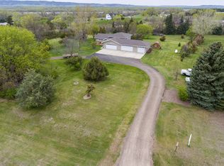 4334 Gettysburg Dr, Bismarck, ND 58504