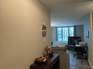 400 E Randolph St APT 3322, Chicago, IL 60601