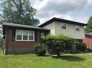 3412 Pinecroft Dr, Louisville, KY 40219