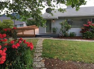 1060 NW Matthew St, Winston, OR 97496