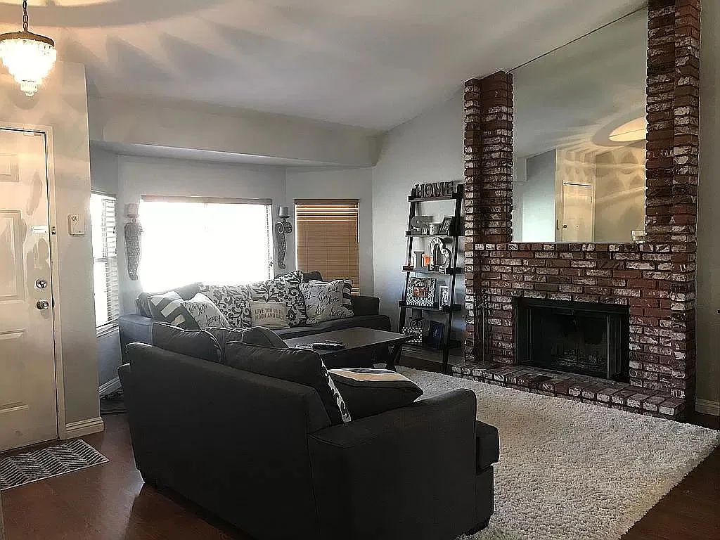3 bed, 1324 sqft, $2,800 — Photo 3