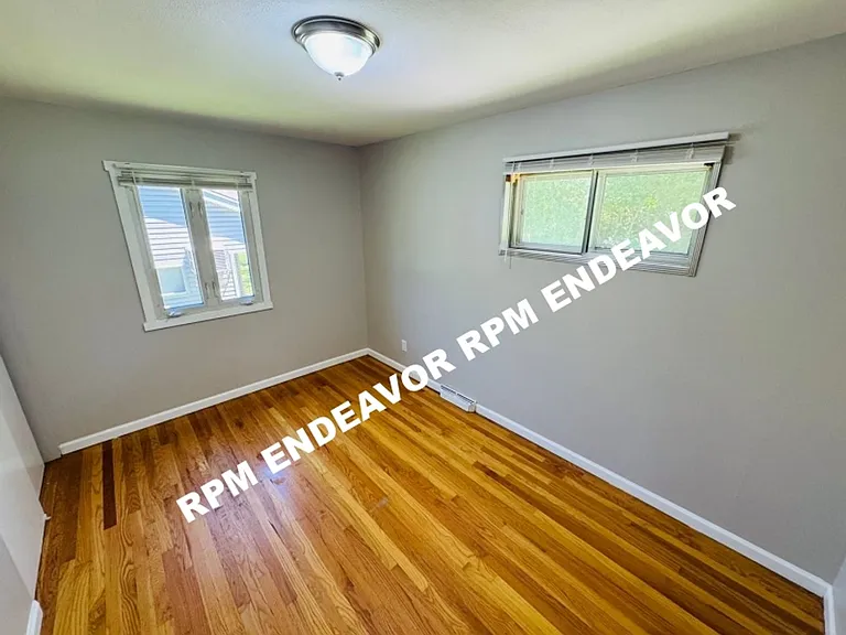 10052 Lilac Ave — Photo 10