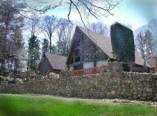 77 John Connor Rd, Weare, NH 03281