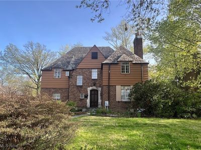 16400 Glynn Rd, Cleveland Heights, OH, 44112