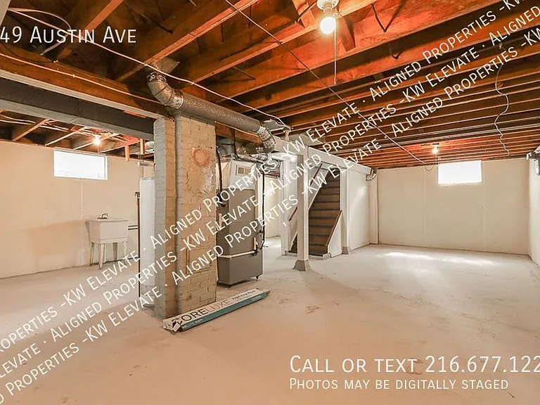 949 Austin Ave — Photo 21
