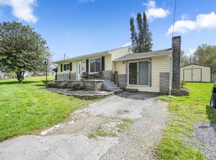 19482 Pairgin Rd, Bristol, VA 24202