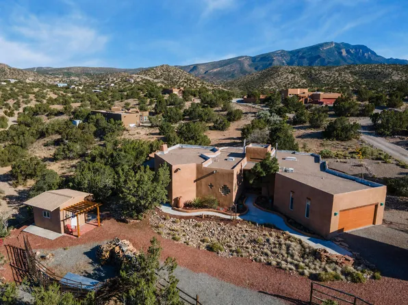 26 Cedar Creek Rd, Placitas, NM 87043