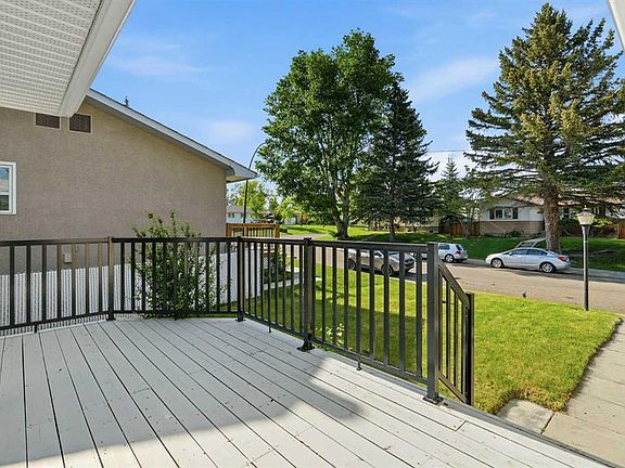3rd image of 6119 N Blackthorn Cres NE