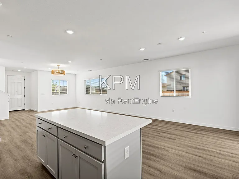 10925 Admiral Cove Way #1 — Photo 4