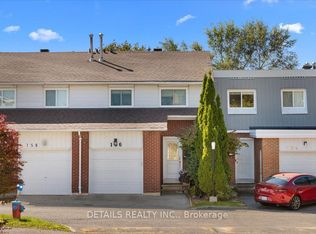 156 Birch Hill Point, Ottawa, ON K1K 3Y5