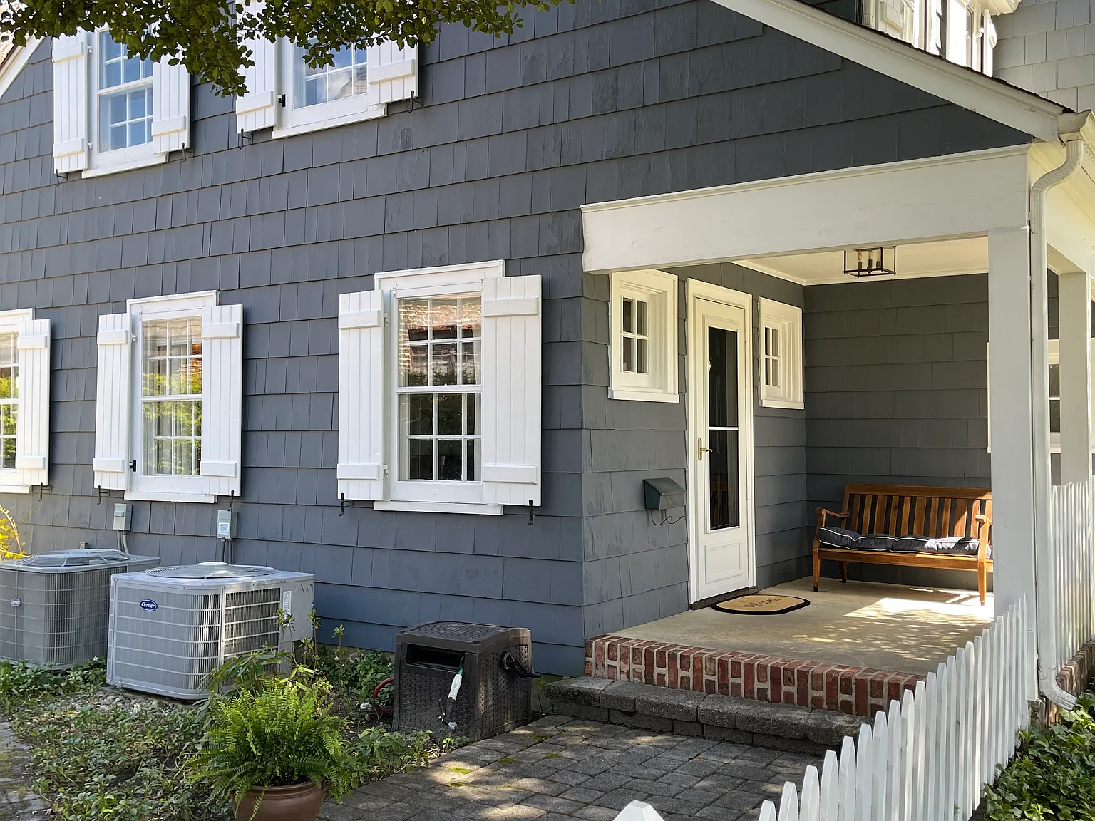 3 bed, 2.5 bath, 2176 sqft, $4,850 — Photo 1