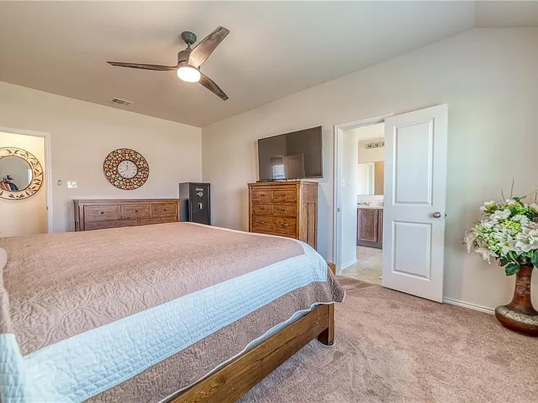 2100 Littleton Dr — Photo 20