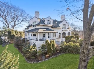 52 Rockledge Rd, Newton, MA 02461