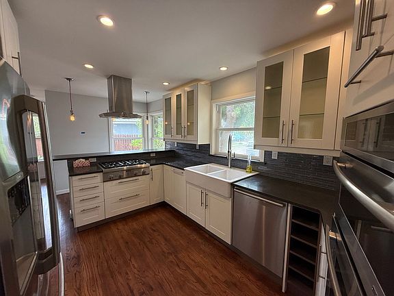 2nd image of 4951 Academy St
