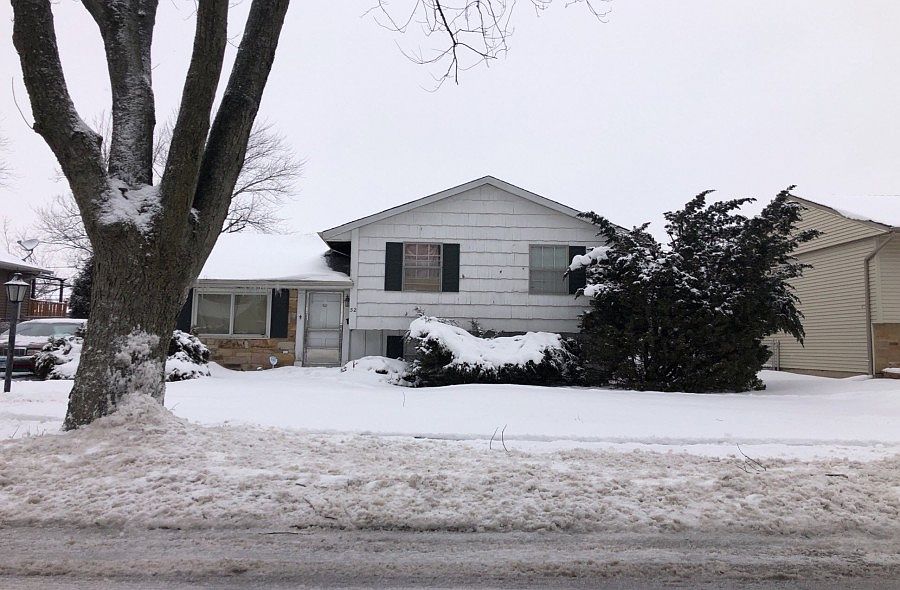 1st image of 52 Jacobsen Ave