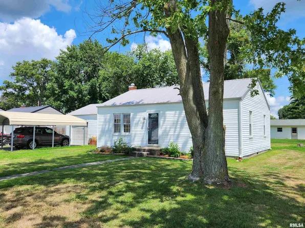 913 Malone St, Pinckneyville, IL 62274