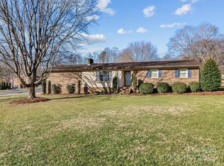 105 Victoria Dr, Statesville, NC 28625