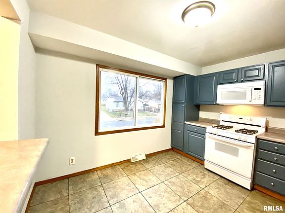 5th image of 4012 W Verner Dr