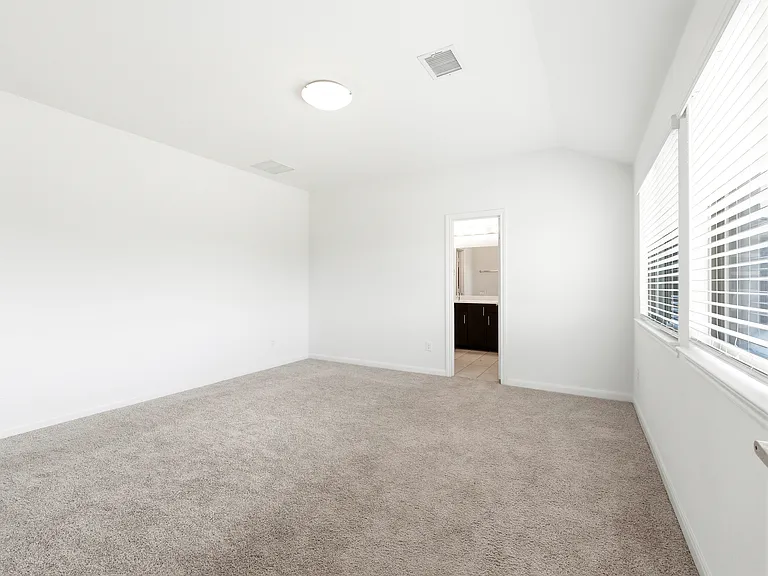 1204 Sumner St — Photo 14