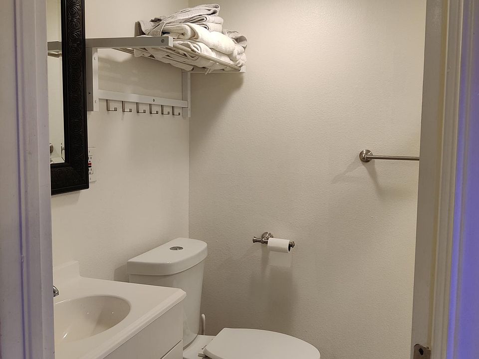 1st image of 15215 Hibiscus St #1