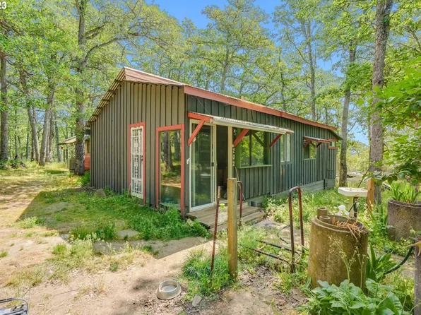 202 Lyle Snowden Rd, Lyle, WA 98635