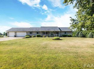 270 Fairview, Washington, IL 61571