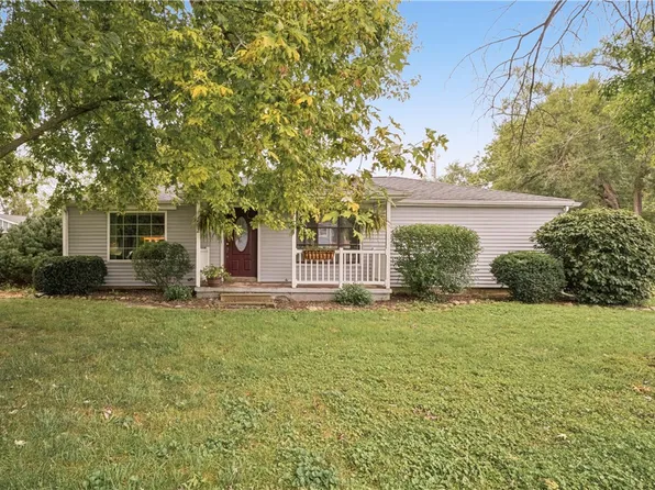 202 Seminary St, Catlin, IL 61817