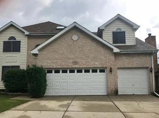 32 Falcon Pl, Westmont, IL