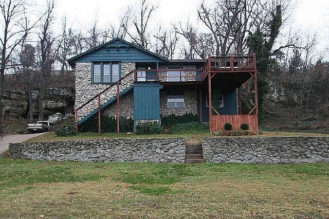 1st image of 2328 W Lakeshore Dr