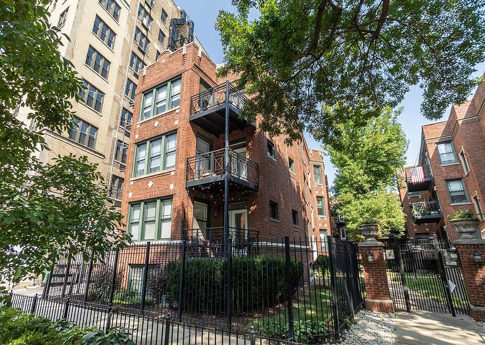 1st image of 1144 W Pratt Blvd #G-7
