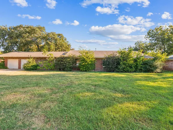 5621 Maceo Ln, Fort Worth, TX 76112