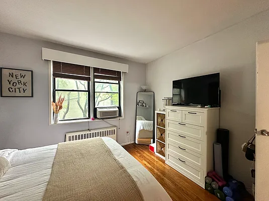 Rented by Nest Seekers International | media 9