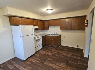2650 Caprice Ave NW APT 1, Canton, OH 44709