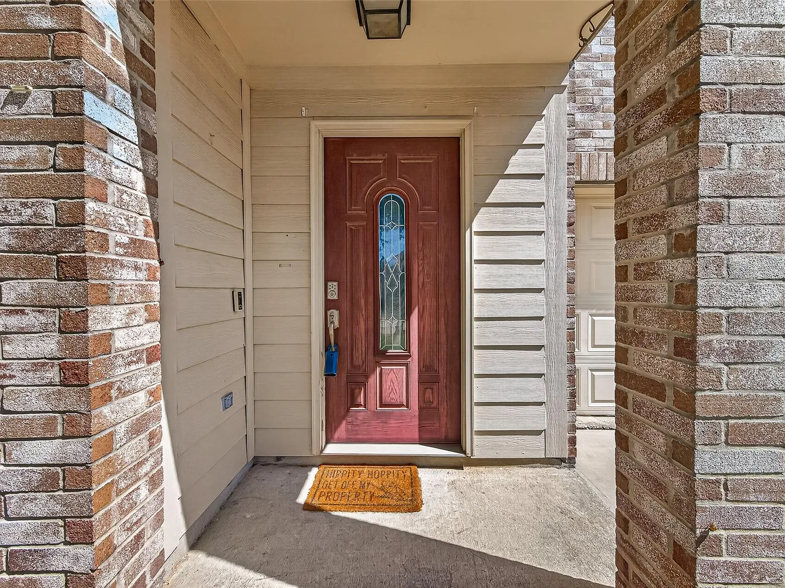 4 bed, 2.5 bath, 2740 sqft, $2,750 — Photo 3