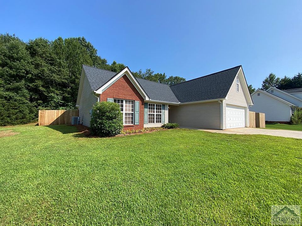 1st image of 37 Cedar Hollow Dr