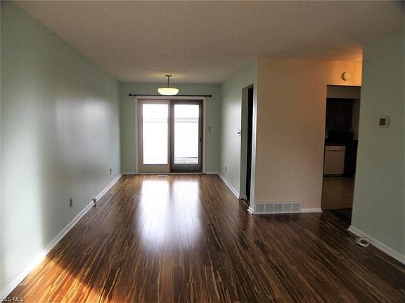 2nd image of 19510 Thornridge Ave