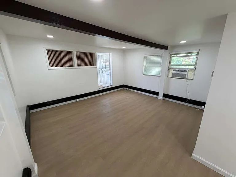 309 S 2nd Ave — Photo 11