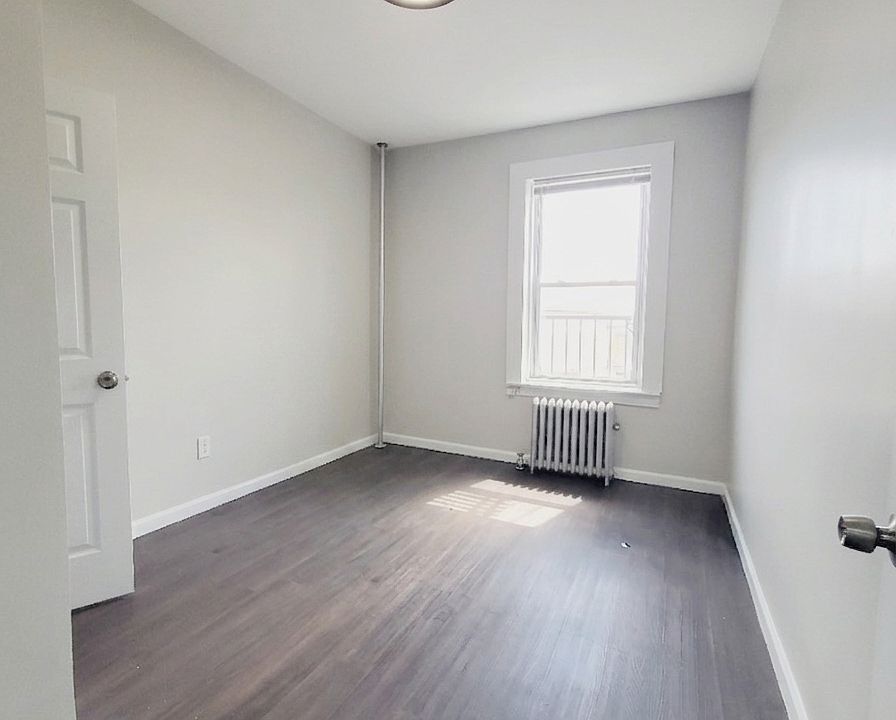 2nd image of 9 Bentley Ave #11B