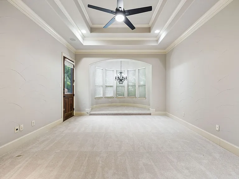 2101 Miracle Point Dr — Photo 34