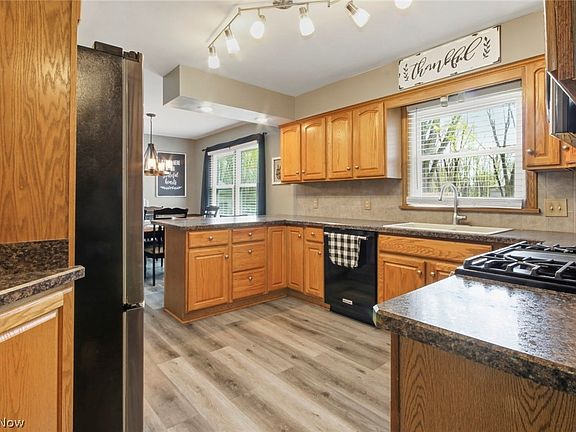 5th image of 4661 Lockwood Blvd