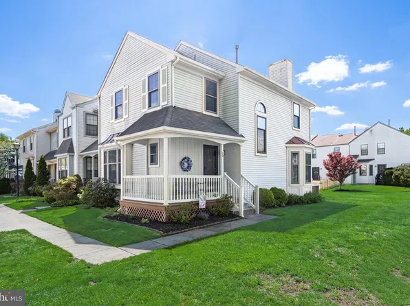 20 Claret Ct, Marlton, NJ 08053