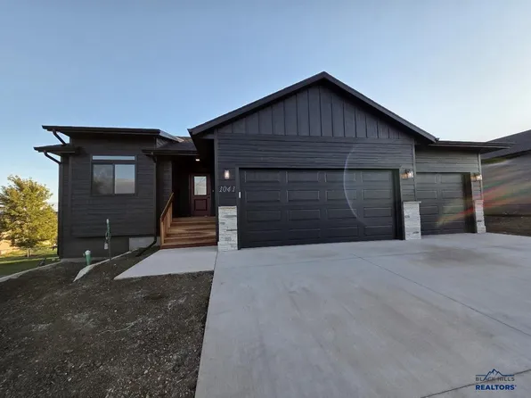 1041 Cobalt Dr, Rapid City, SD 57701
