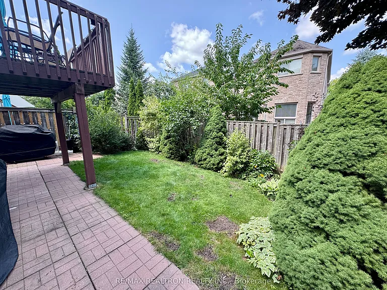 11 Hubner Dr #BASEMENT — Photo 15