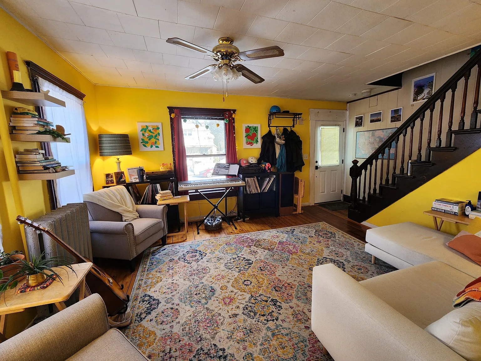 2 bed, 1115 sqft, $2,200 — Photo 2