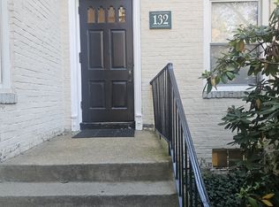 132 Summer St #2B, Stamford, CT 06901
